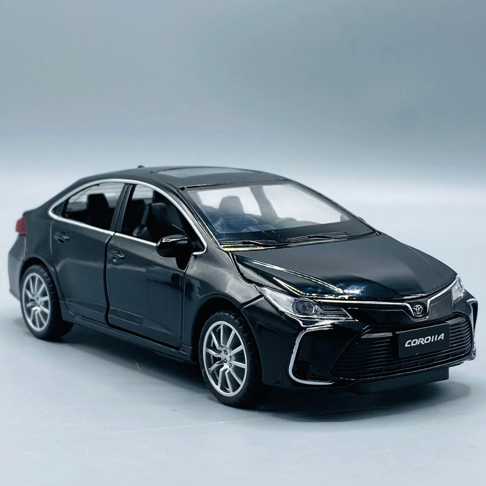 Toyota Corolla 1:32 With light and Sound System
