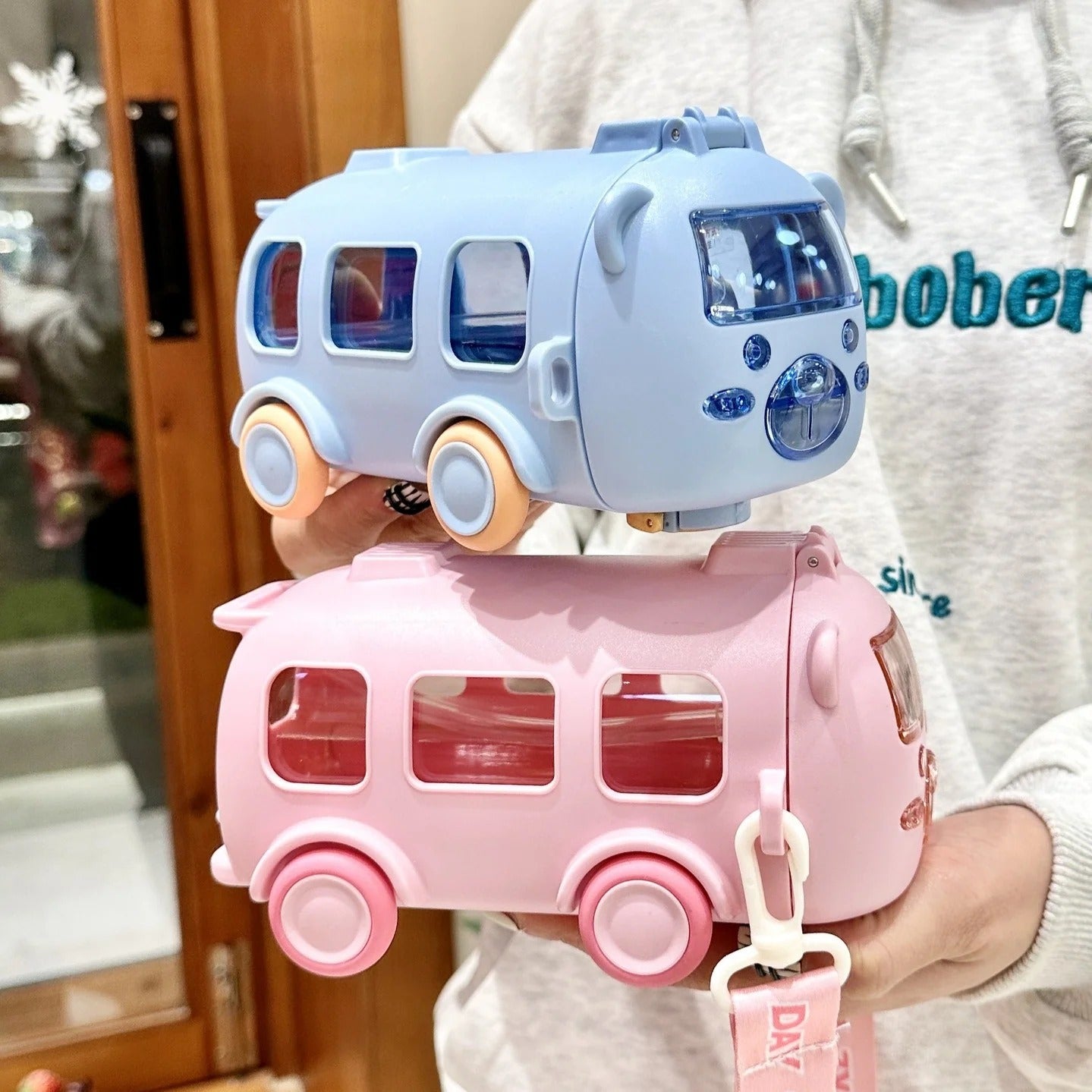 Cute bus water bottle 600ml for kids