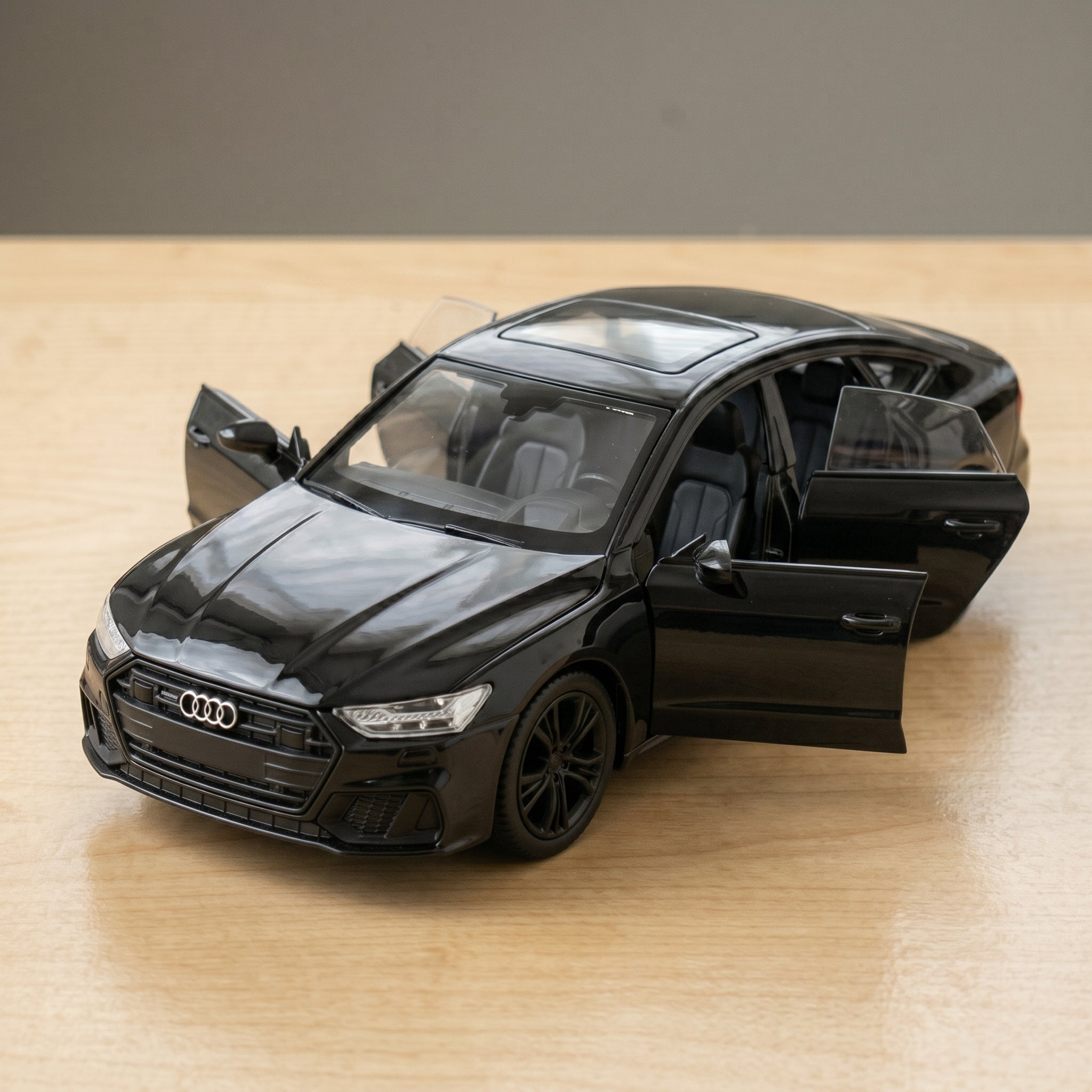 Audi A7 Die-Cast Model Car 1:28 Scale | Premium Alloy Collectible