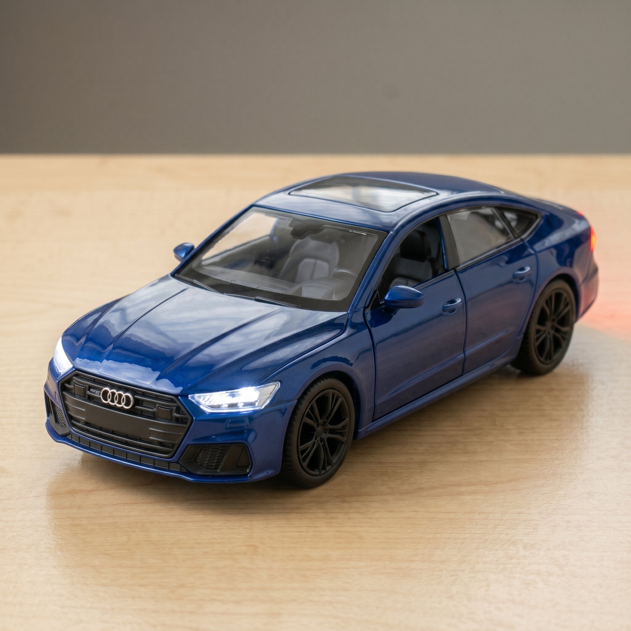 Audi A7 Die-Cast Model Car 1:28 Scale | Premium Alloy Collectible
