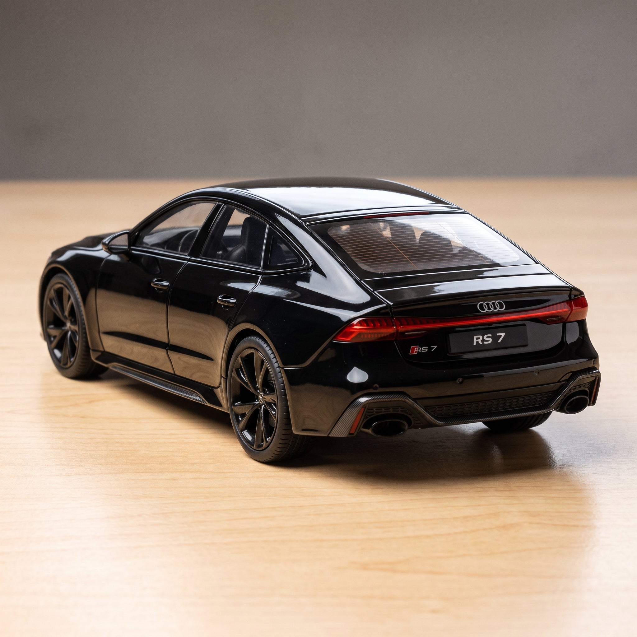 Audi RS7 Diecast Model – Black (1:24 Scale)