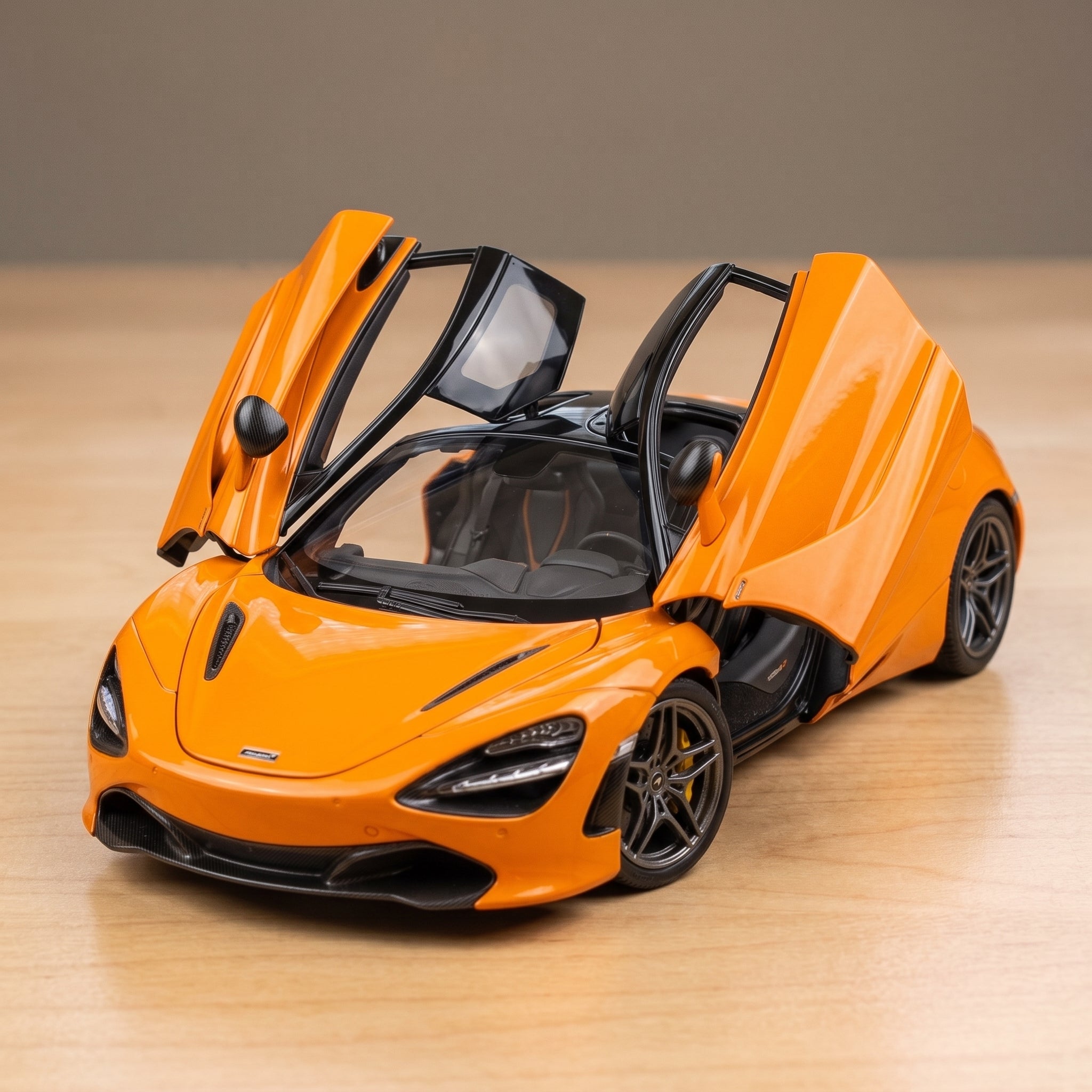 Maclaren 720S Diecast Model  1:24 Scale