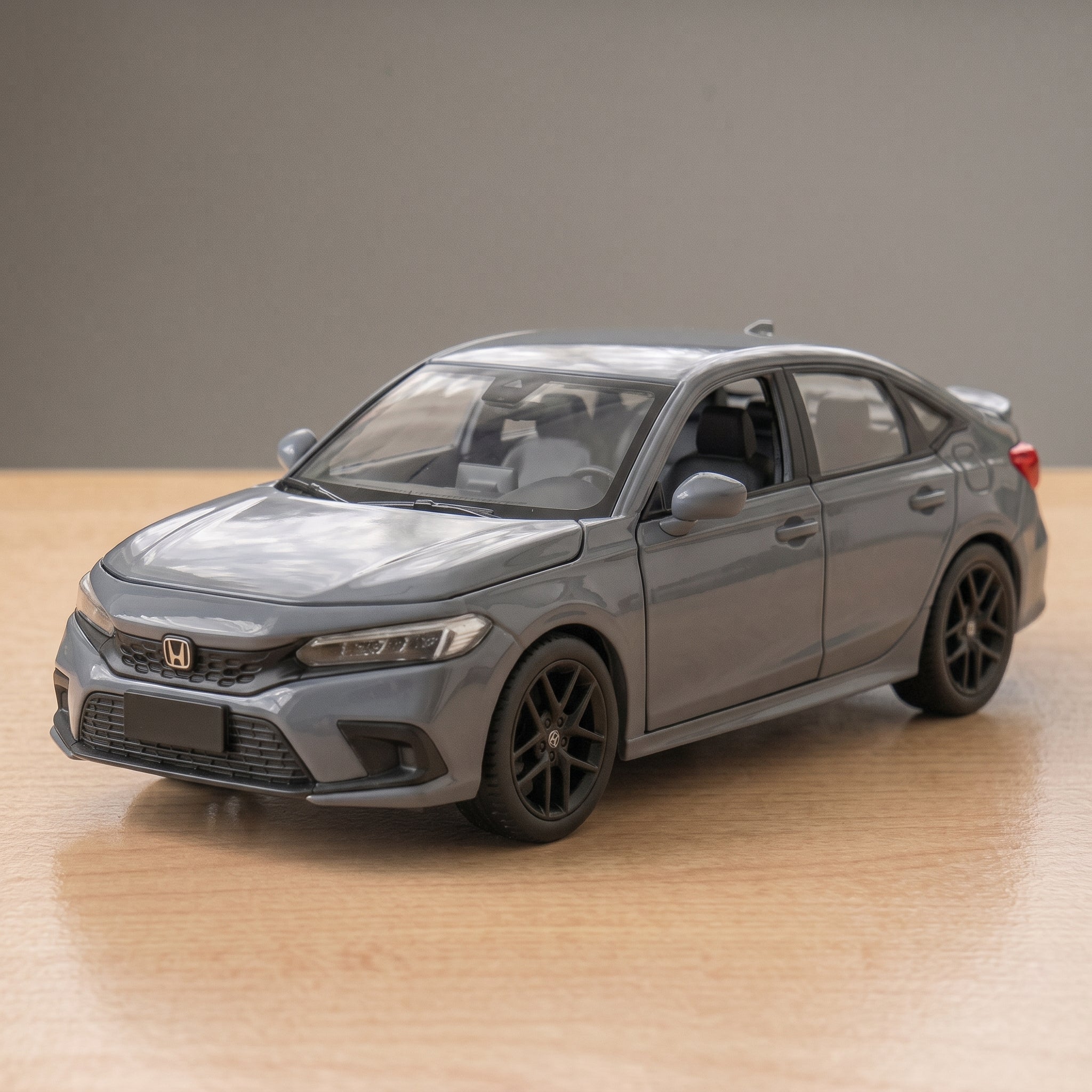 Honda Civic Oriel (11th Gen) Die-Cast Model Car 1:24 Scale