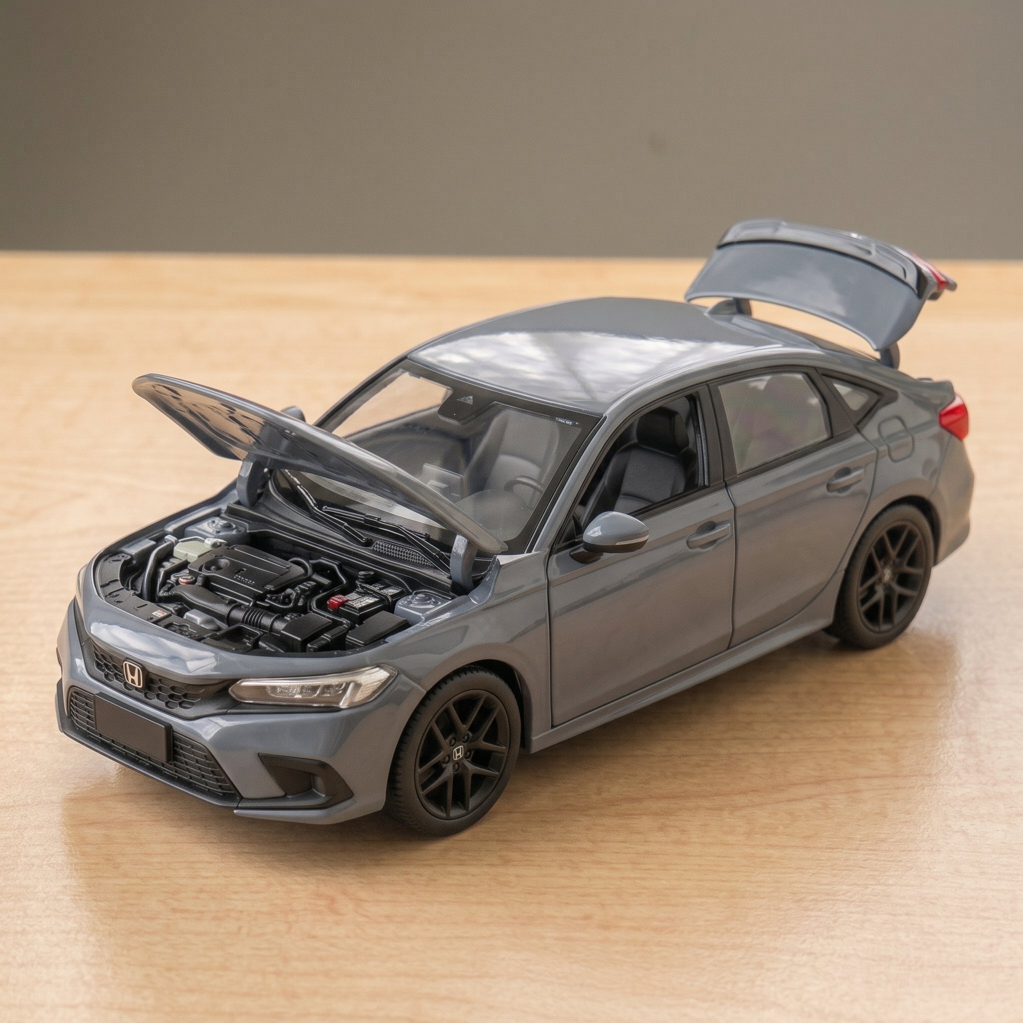 Honda Civic Oriel (11th Gen) Die-Cast Model Car 1:24 Scale