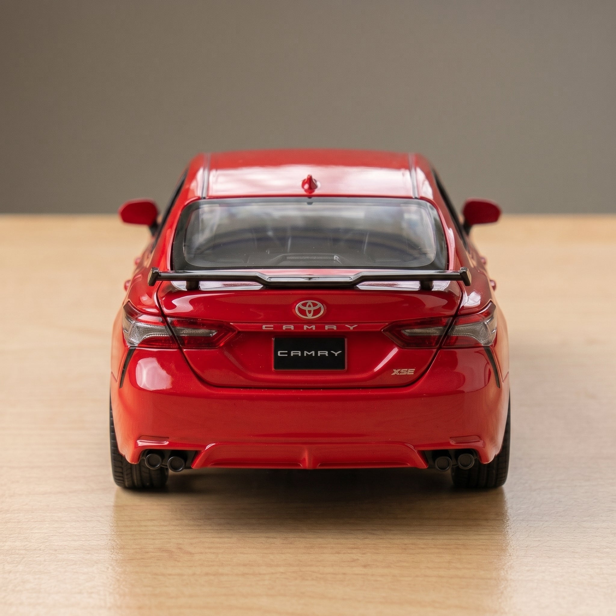 Toyota Camry Die-Cast Model Car 1:24 Scale | Premium Alloy Collectible