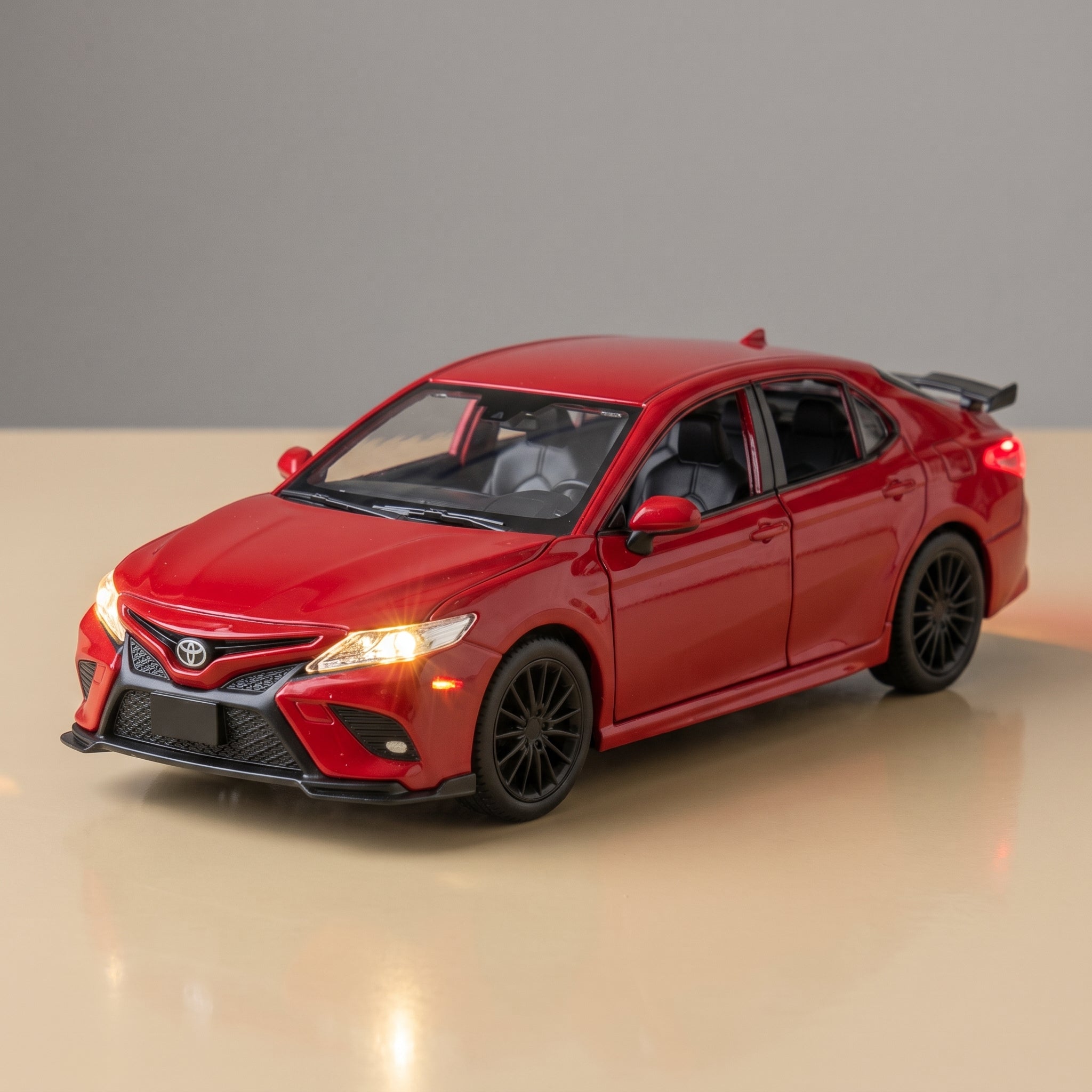 Toyota Camry Die-Cast Model Car 1:24 Scale | Premium Alloy Collectible