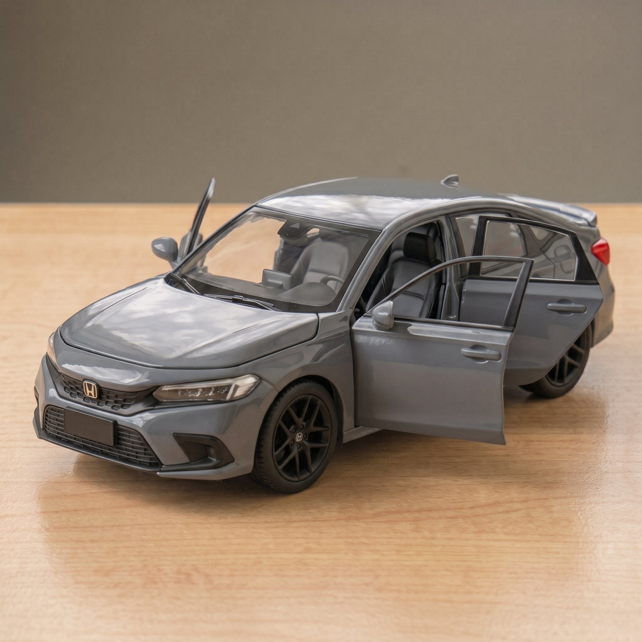 Honda Civic Oriel (11th Gen) Die-Cast Model Car 1:24 Scale