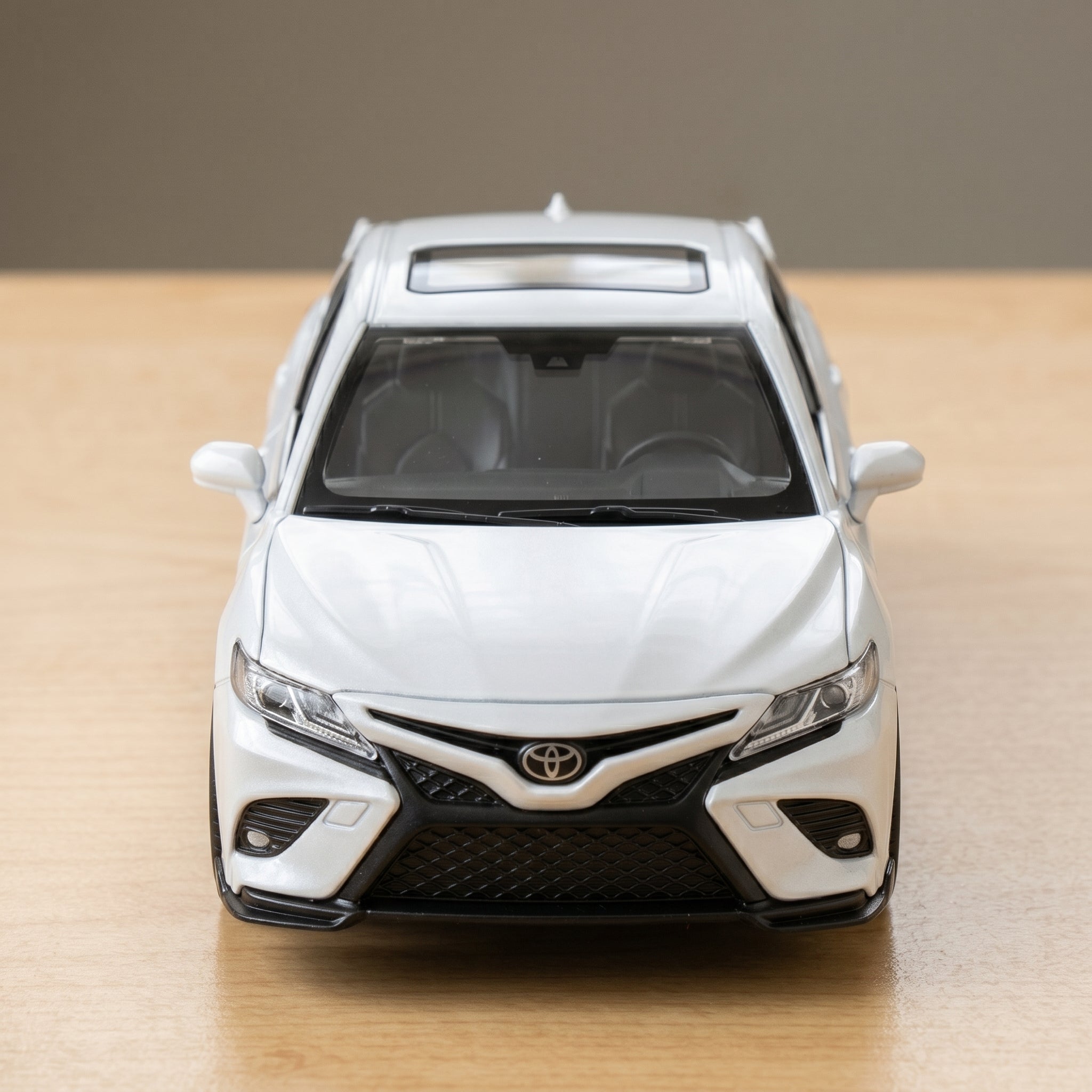 Toyota Camry 1:28 Scale Diecast Model