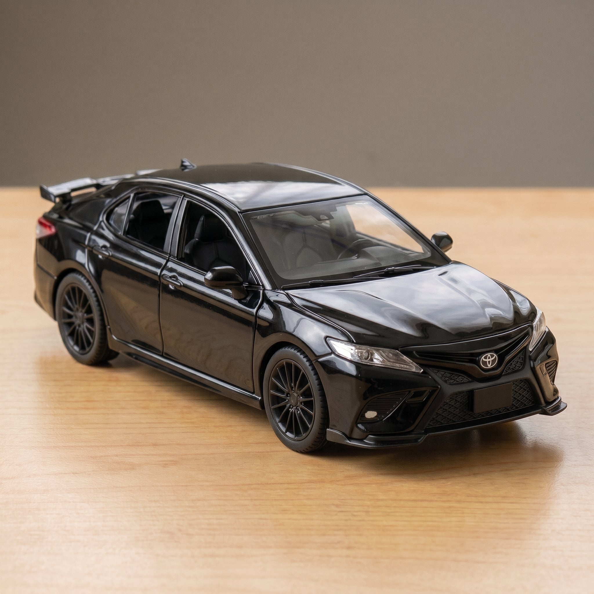 Toyota Camry 1:28 Scale Diecast Model