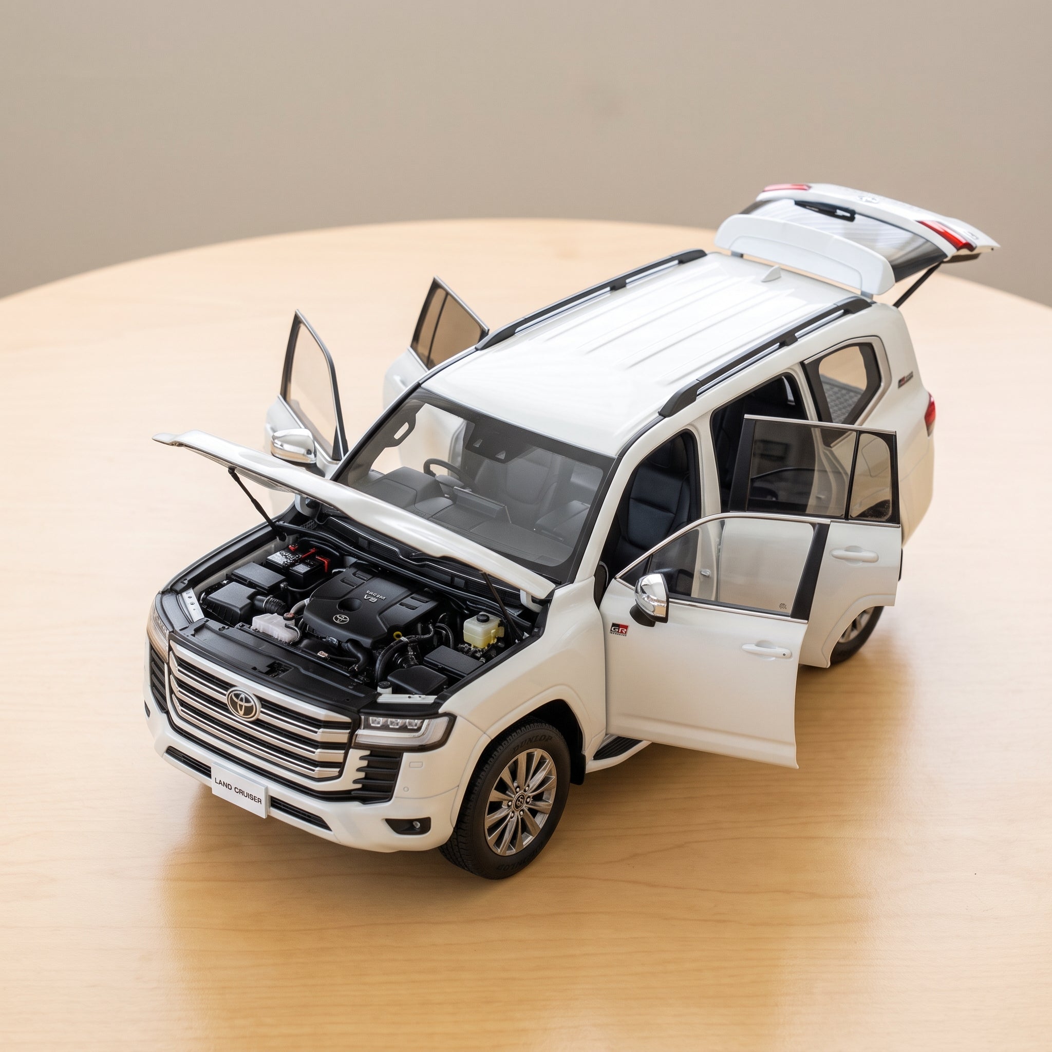 Toyota Land Cruiser LC300 1:18 Scale Collector's Edition Diecast Model